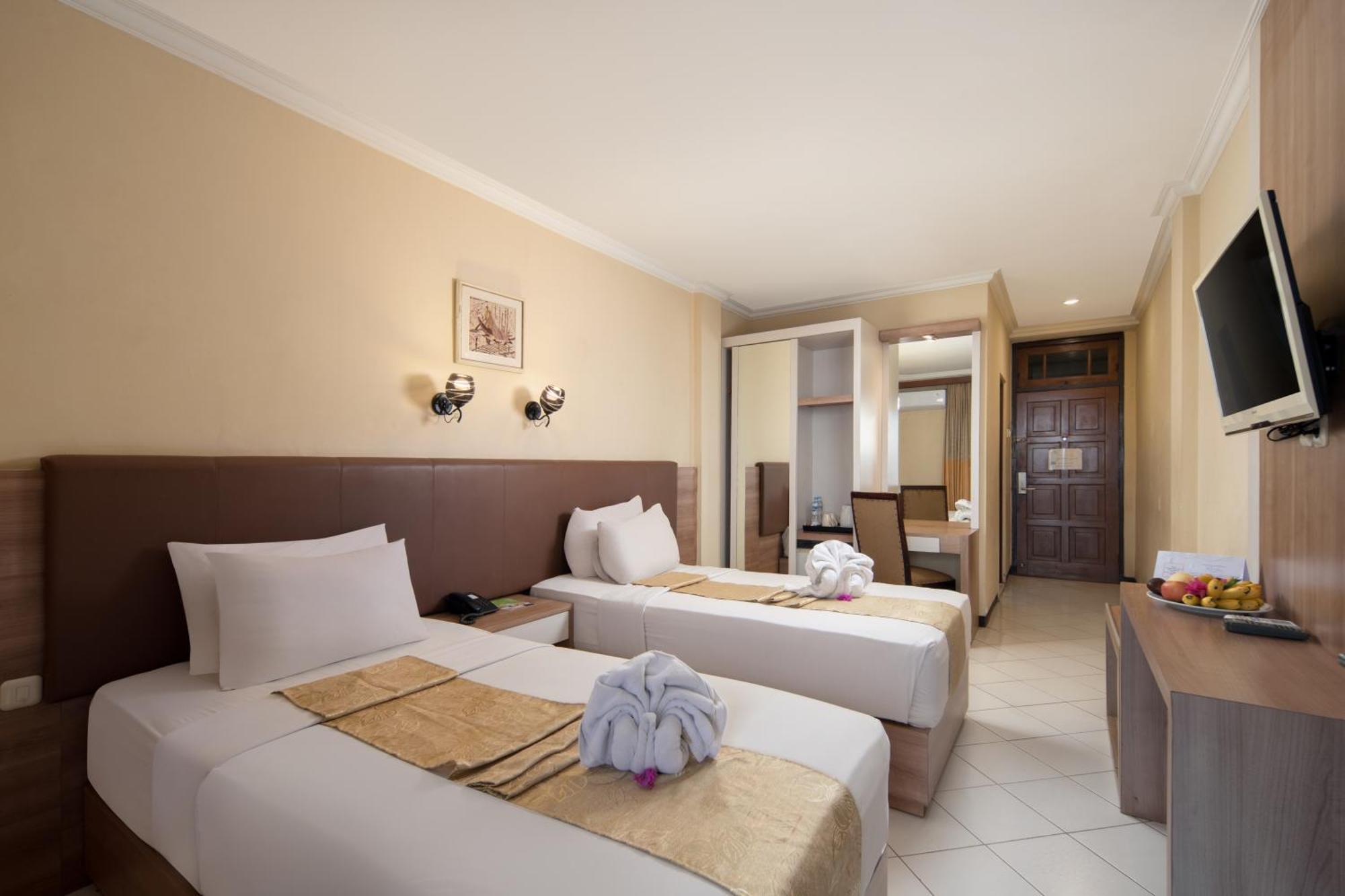 Royal Hotel Tretes Prigen Exterior photo